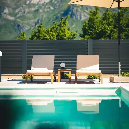 Villa Tadea *