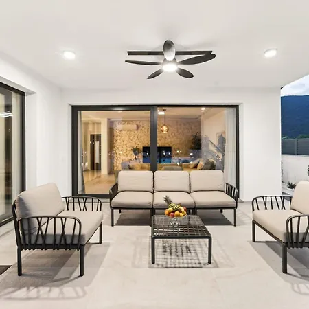 Tadea Villa