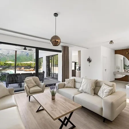 Tadea Villa *