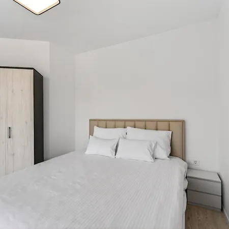 Tadea Villa *