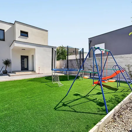Villa Tadea *