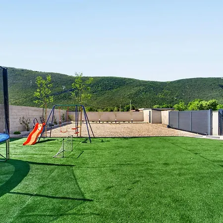 Villa Tadea